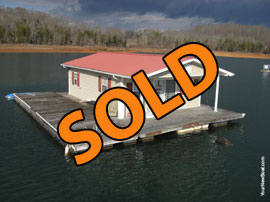 40' Floating Cottage For Sale on Norris Lake