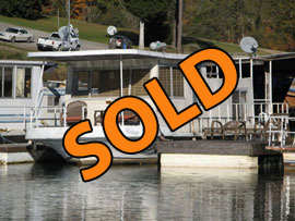 1972 Lakeland 12 x 32 Fiberglass Houseboat For Sale on Norris Lake Tennessee
