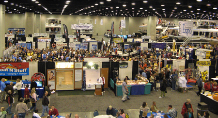 The crowds at the 2009 Houseboat Expo