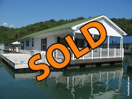 20.5 x 49 Floating Cottage For Sale on Norris Lake TN